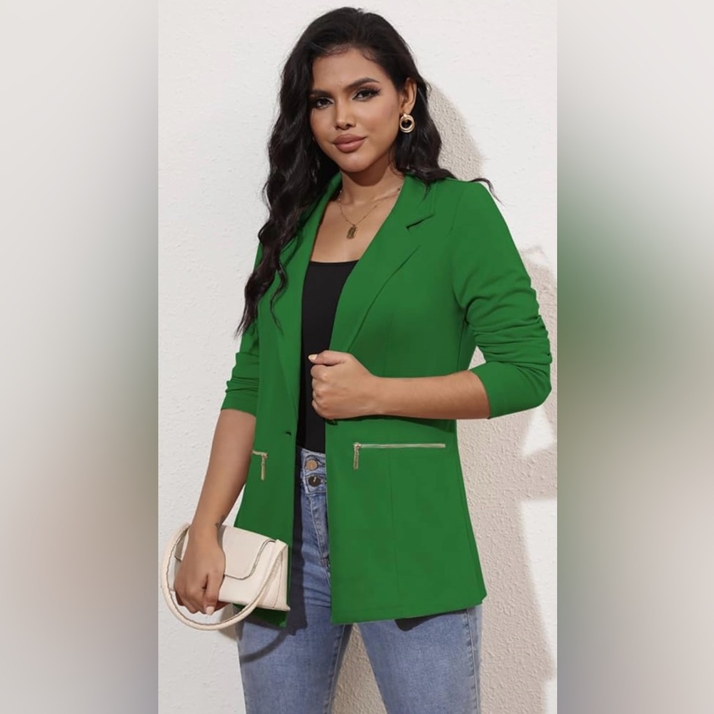 Genhoo Green Blazer with gold zippered pockets